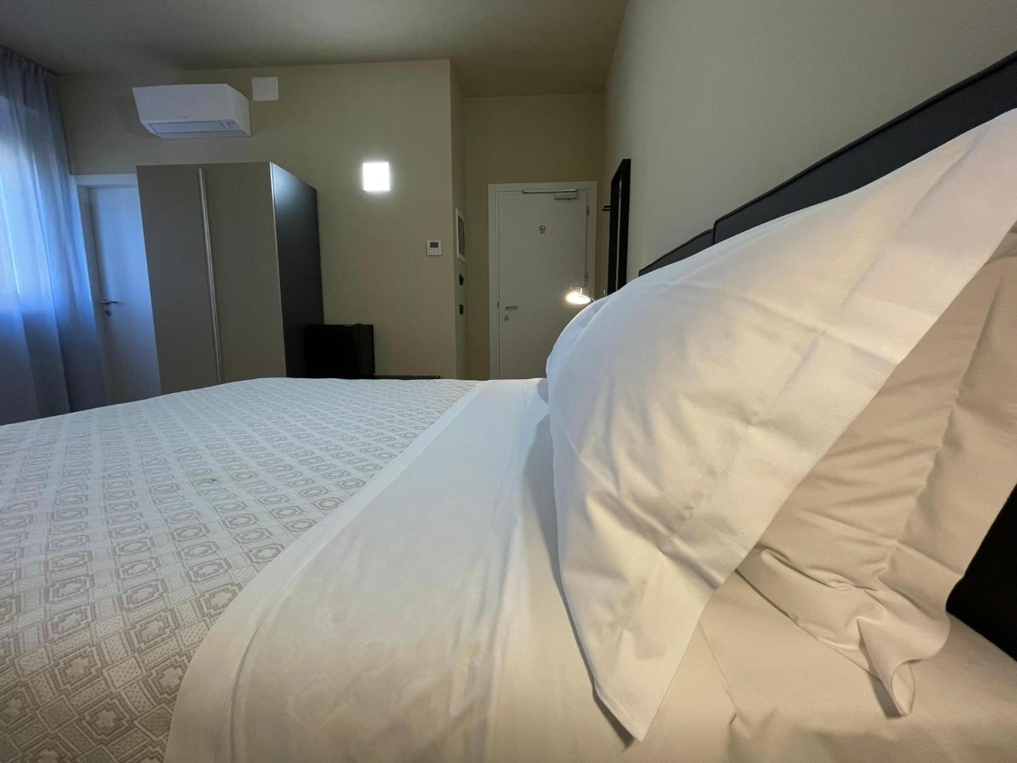 La Galleria Lodge Πάρμα Εξωτερικό φωτογραφία